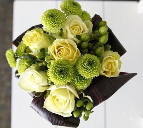 6 green pompom mums| 