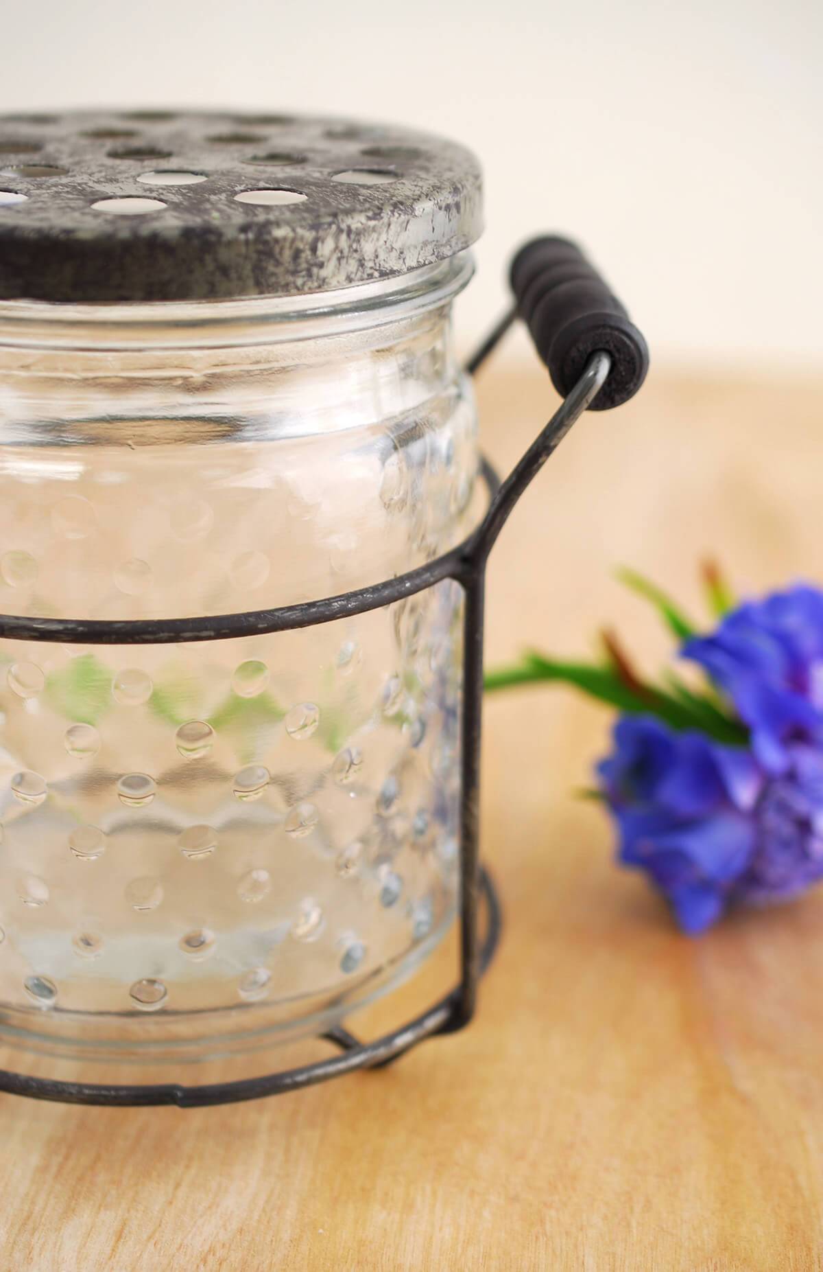 hobnail glass jar with frog lid 5in| 