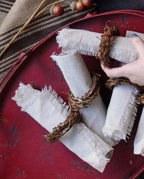 12 Linen Napkins with Fringe Edge 20in - view 4