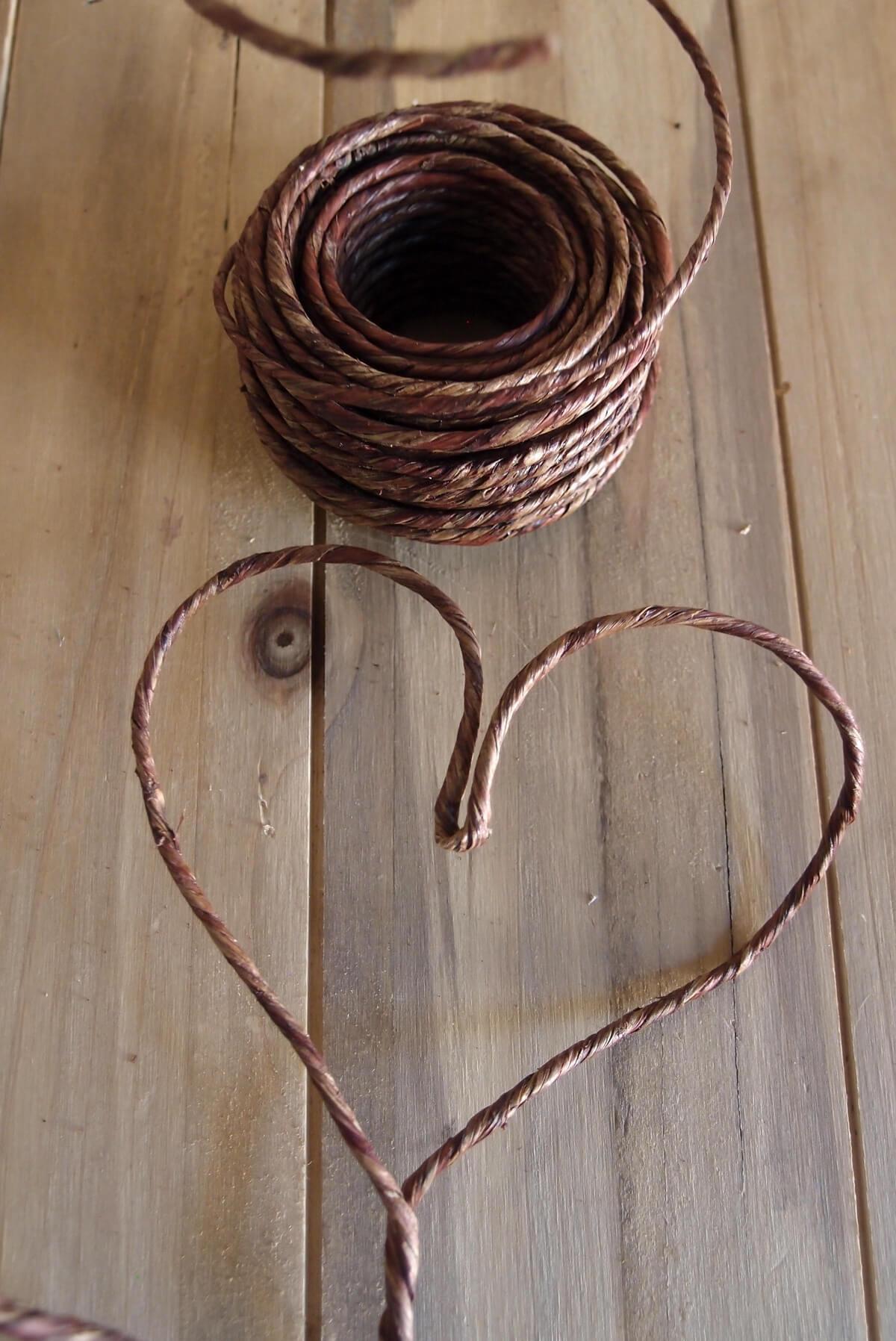 Handmade Large 26 Grapevine Heart Wreath - Candles4Less