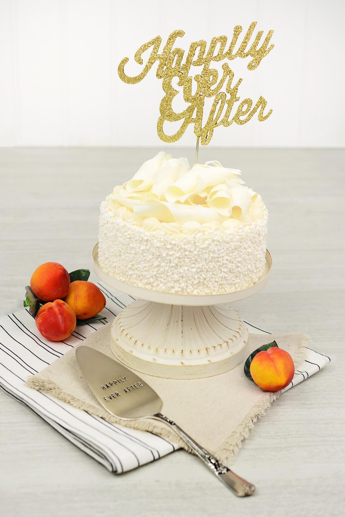 Happily Ever After Wedding Cake Set